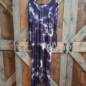 Natural Life Navy and White Tie-Dye Stevie Style Maxi Dress in Size Large